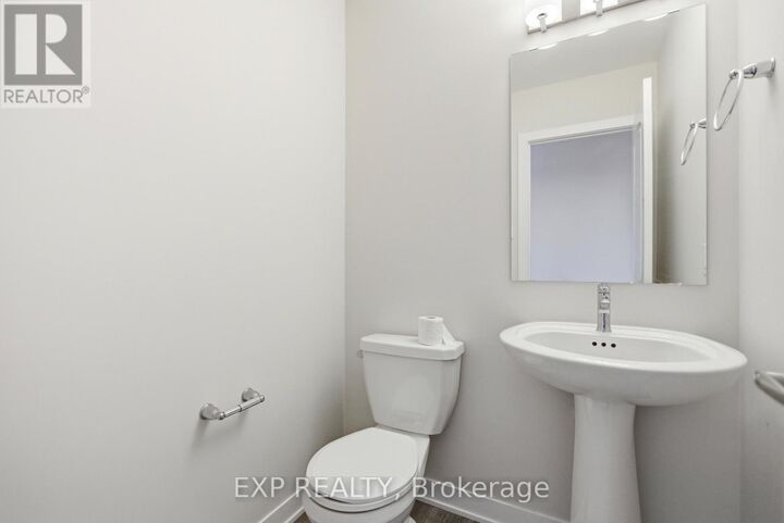 Property Photo:  32 Pumice Place  ON K2J 7H5 