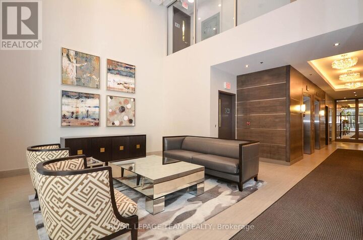 Property Photo:  88 Richmond Road 701  ON K1Z 0B1 