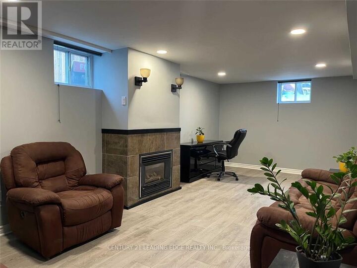 Property Photo:  41 Roseglor Crescent Bsmt  ON M1P 3T5 