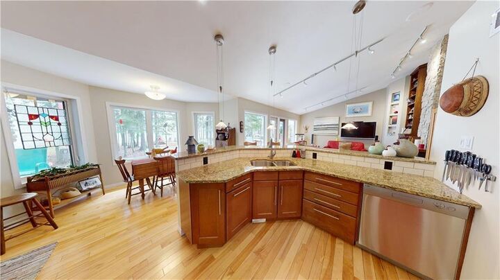 Property Photo:  32 Little Deer Road  MB R0C 2R0 