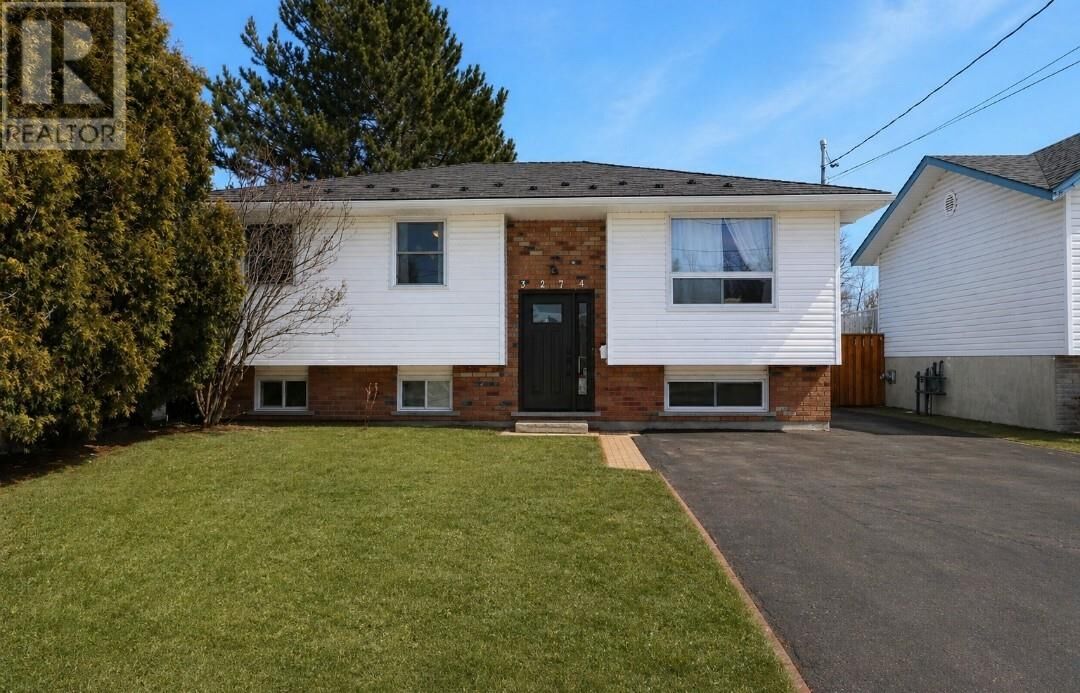 Property Photo:  3274 Percy Avenue  ON P3N 1A3 