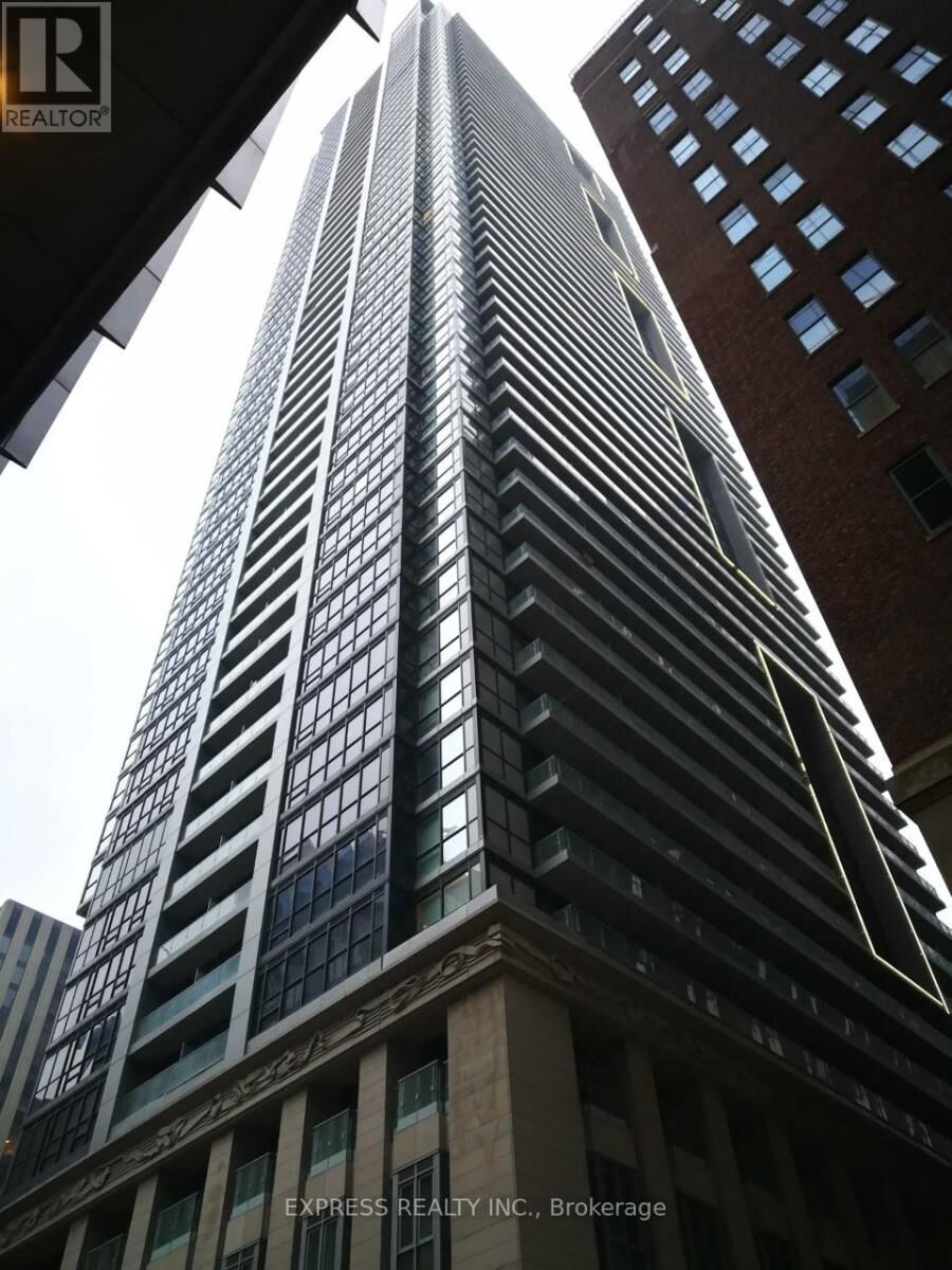 Property Photo:  70 Temperance Street 4308  ON M5H 4E8 
