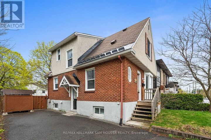 Property Photo:  378 Byron Avenue  ON K1Z 6Z2 