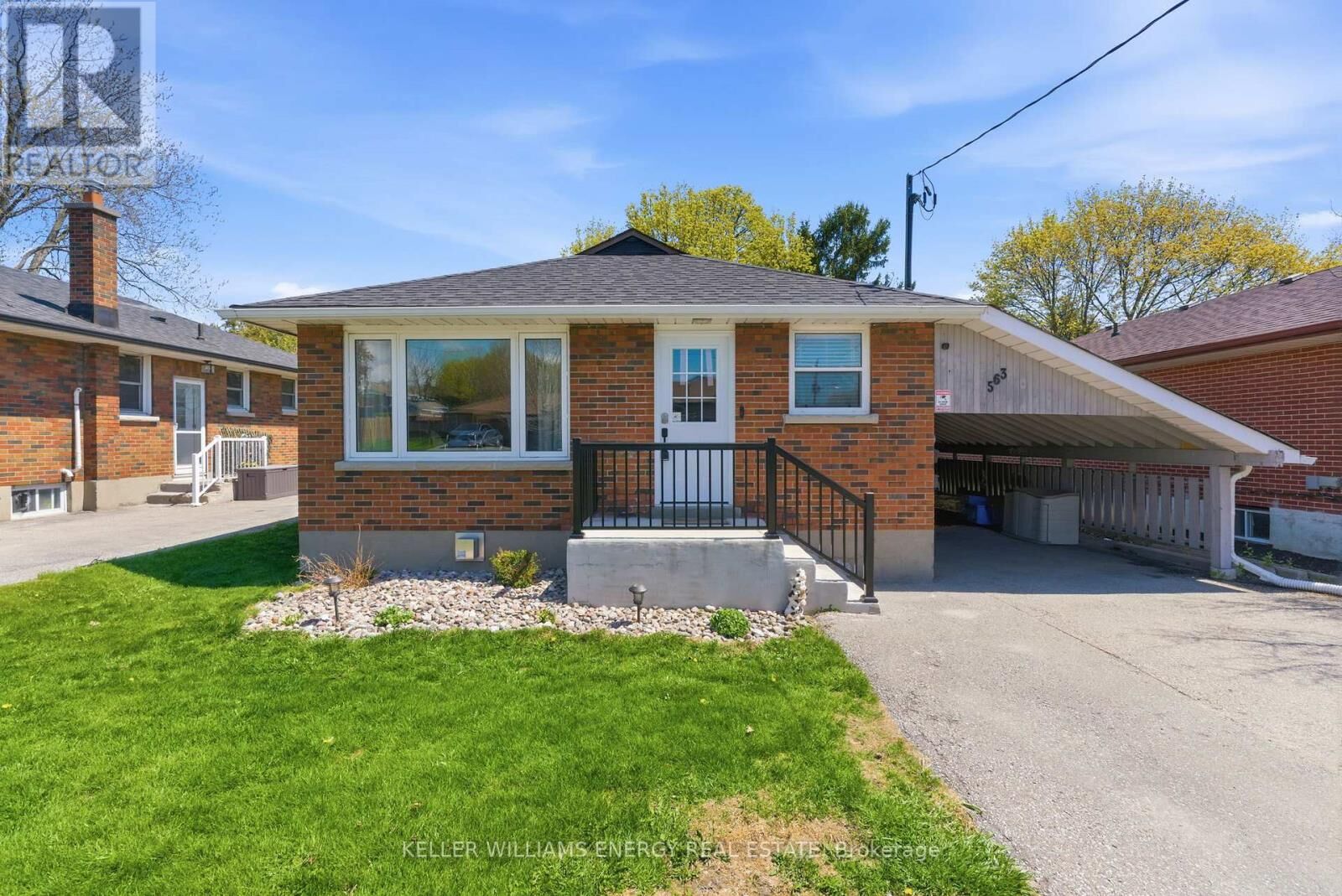 Property Photo:  563 Coleridge Street  ON L1H 6S7 