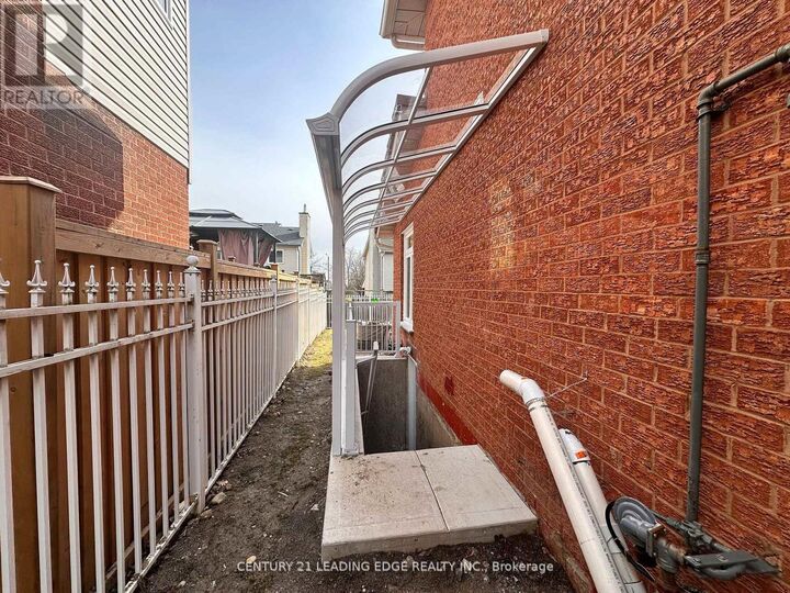 Property Photo:  825 Corbetts Road Basement  ON L1K 1Z1 