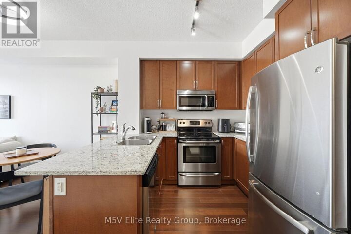 Property Photo:  111 Civic Square Gate 330  ON L4G 0S6 