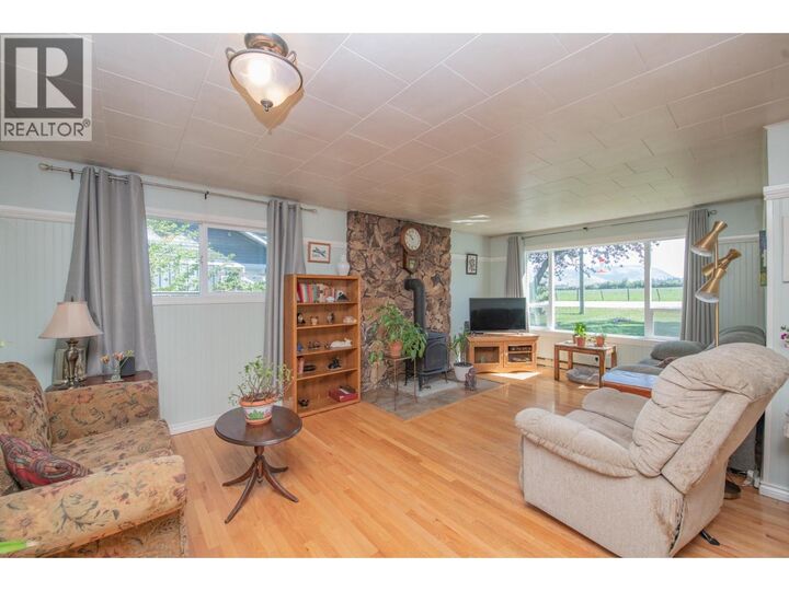 Property Photo:  9590 School Road  BC V1B 3G4 