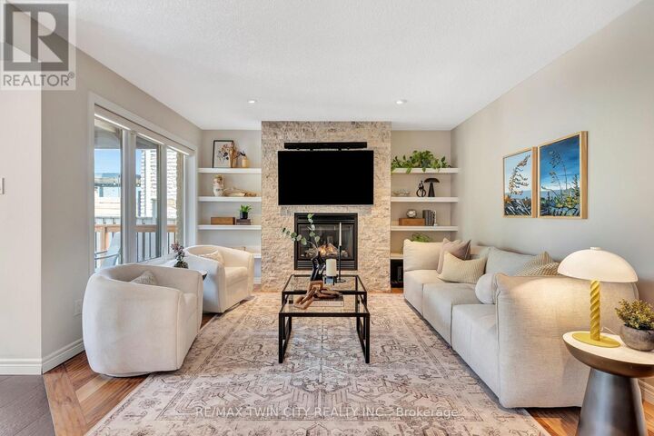Property Photo:  82 Maplecrest Drive  ON N0B 1M0 