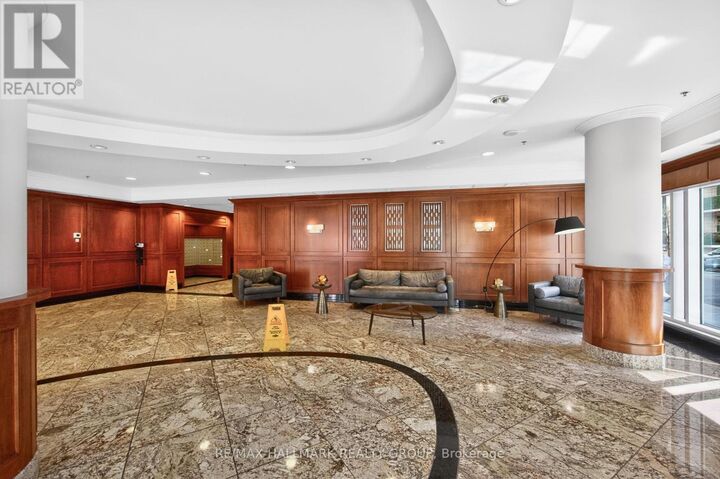 Property Photo:  195 Besserer Street 2602  ON K1N 0B6 