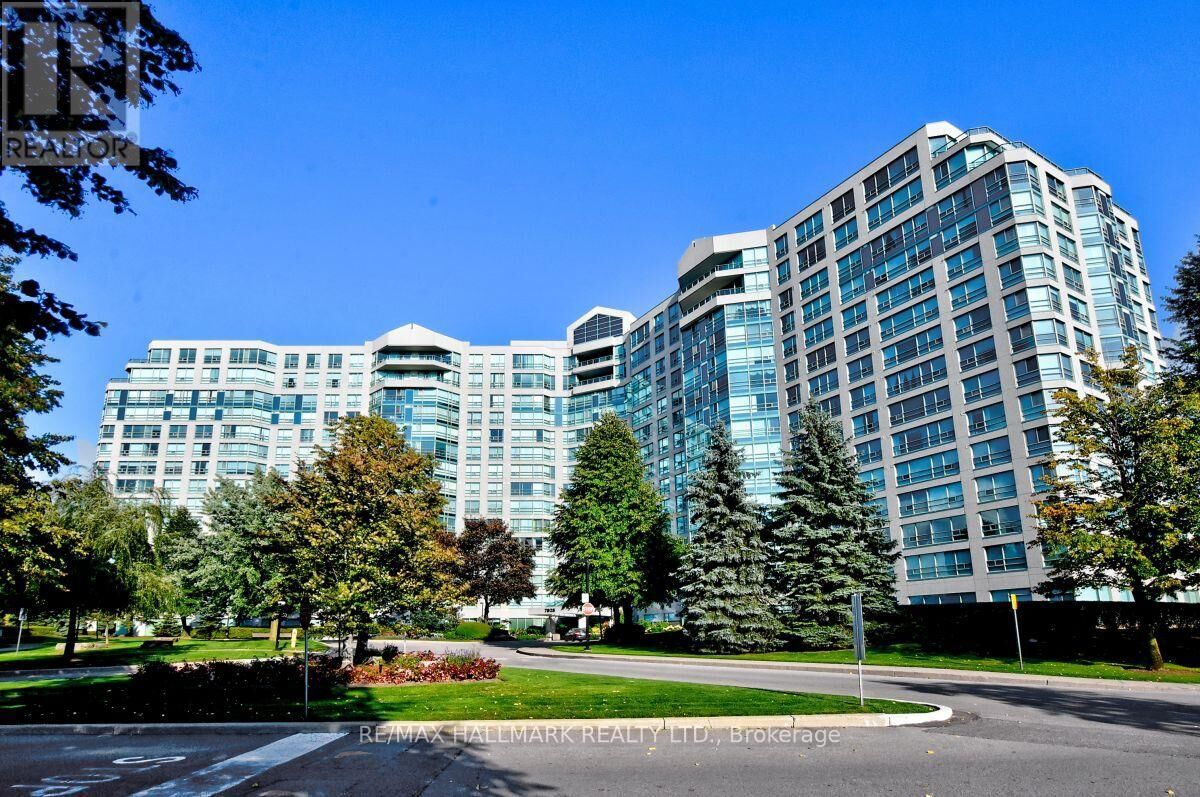 Property Photo:  7825 Bayview Avenue 926  ON L3T 7N2 