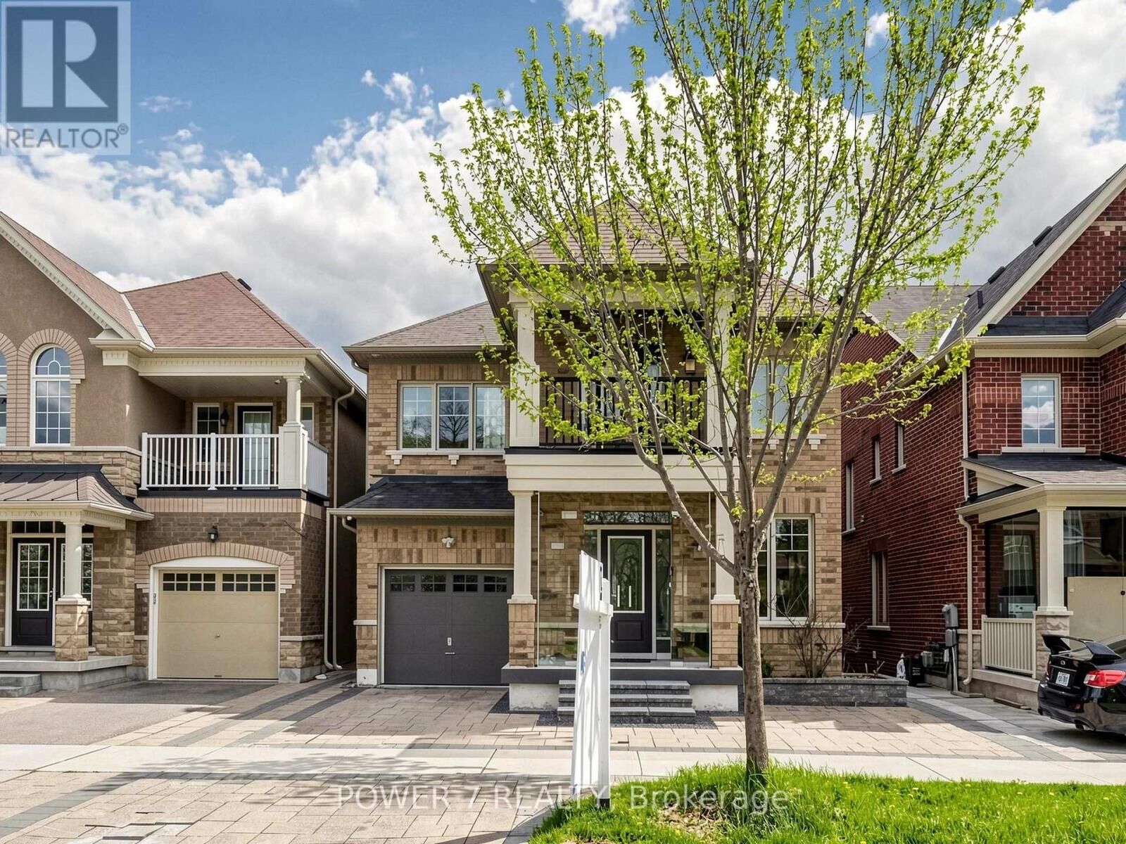 Property Photo:  143 Beckett Avenue  ON L6C 0P8 