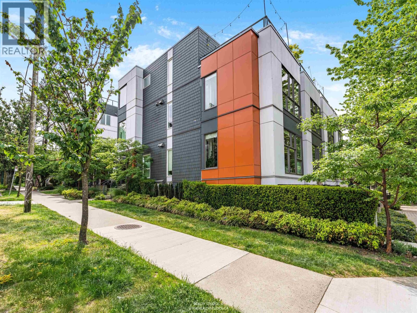 Property Photo:  627 Victoria Drive  BC V5L 0C3 