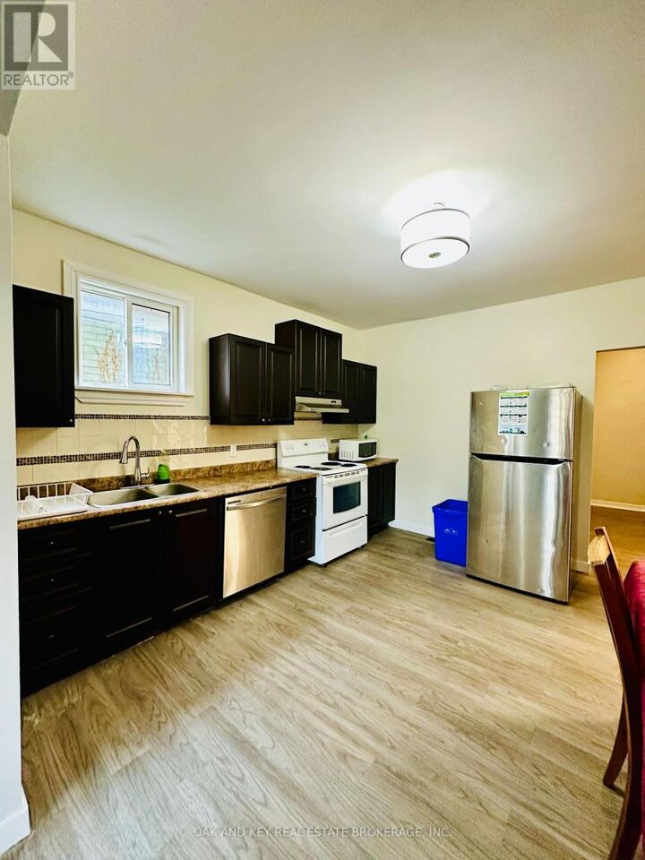 Property Photo:  918 Princess Street 1  ON N5W 3M6 