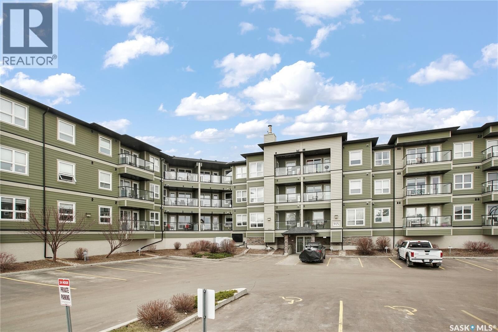 Property Photo:  123 915 Kristjanson Road  SK S7S 0B1 