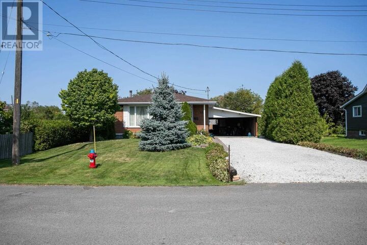 Property Photo:  114 Patricia Ave  ON P6C 2A4 