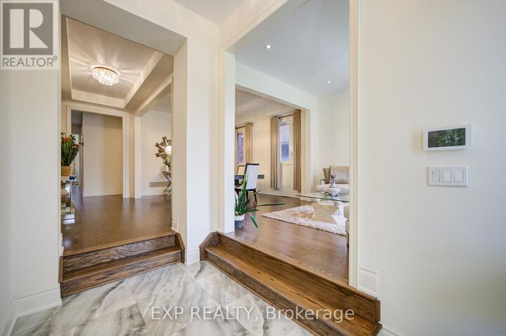 Property Photo:  163 Hillsview Drive  ON L4C 2R4 