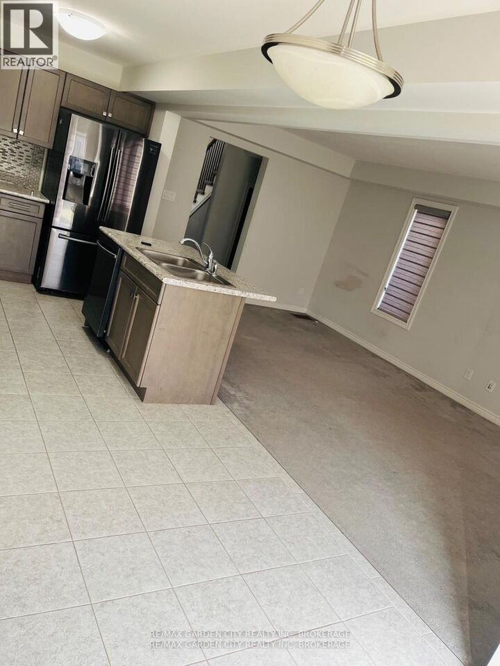 Property Photo:  79 Heron Street  ON L3C 0G8 