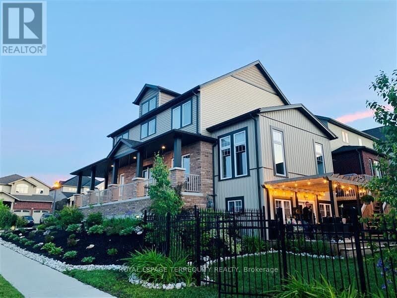 Property Photo:  387 Gravel Ridge Trail  ON N2E 0B9 