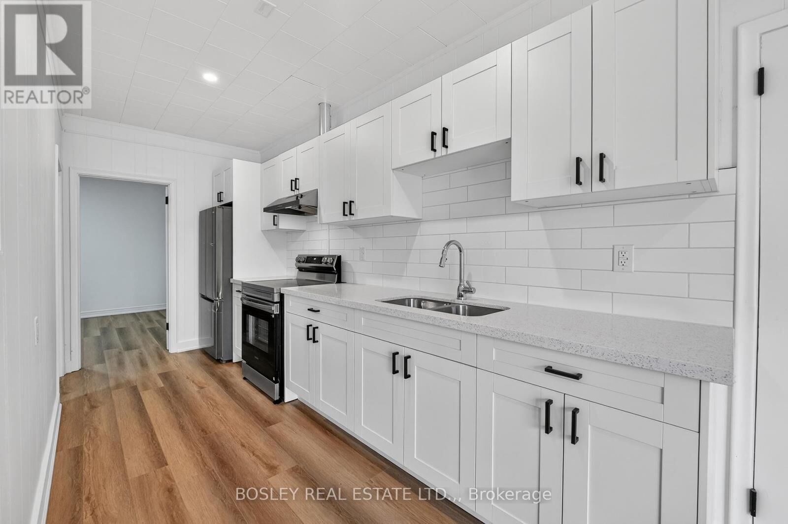Property Photo:  215 King Street 1  ON L0S 1J0 