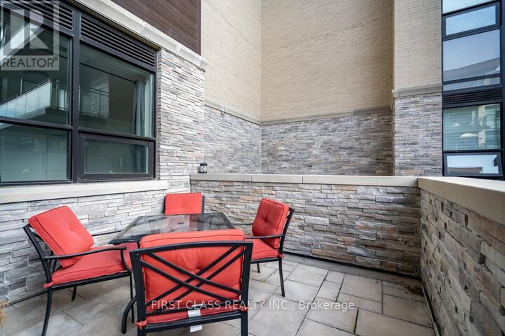 Property Photo:  1575 Lakeshore Road West 159  ON L5J 0B1 
