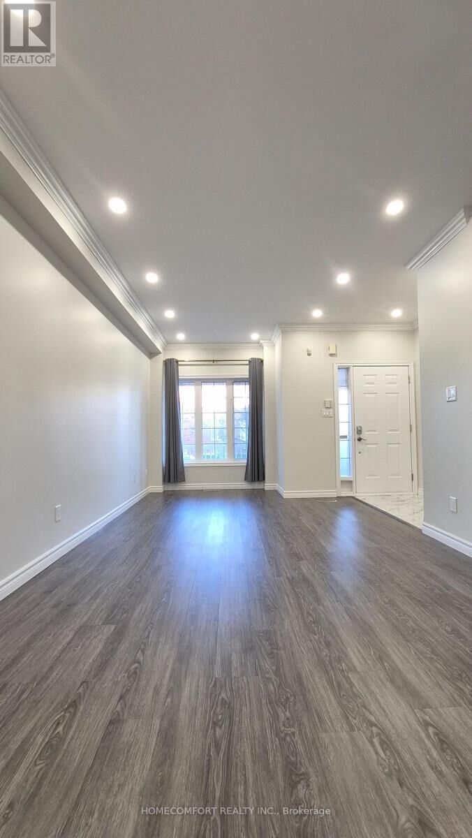 Property Photo:  4 Caymus Street  ON L4B 4G4 