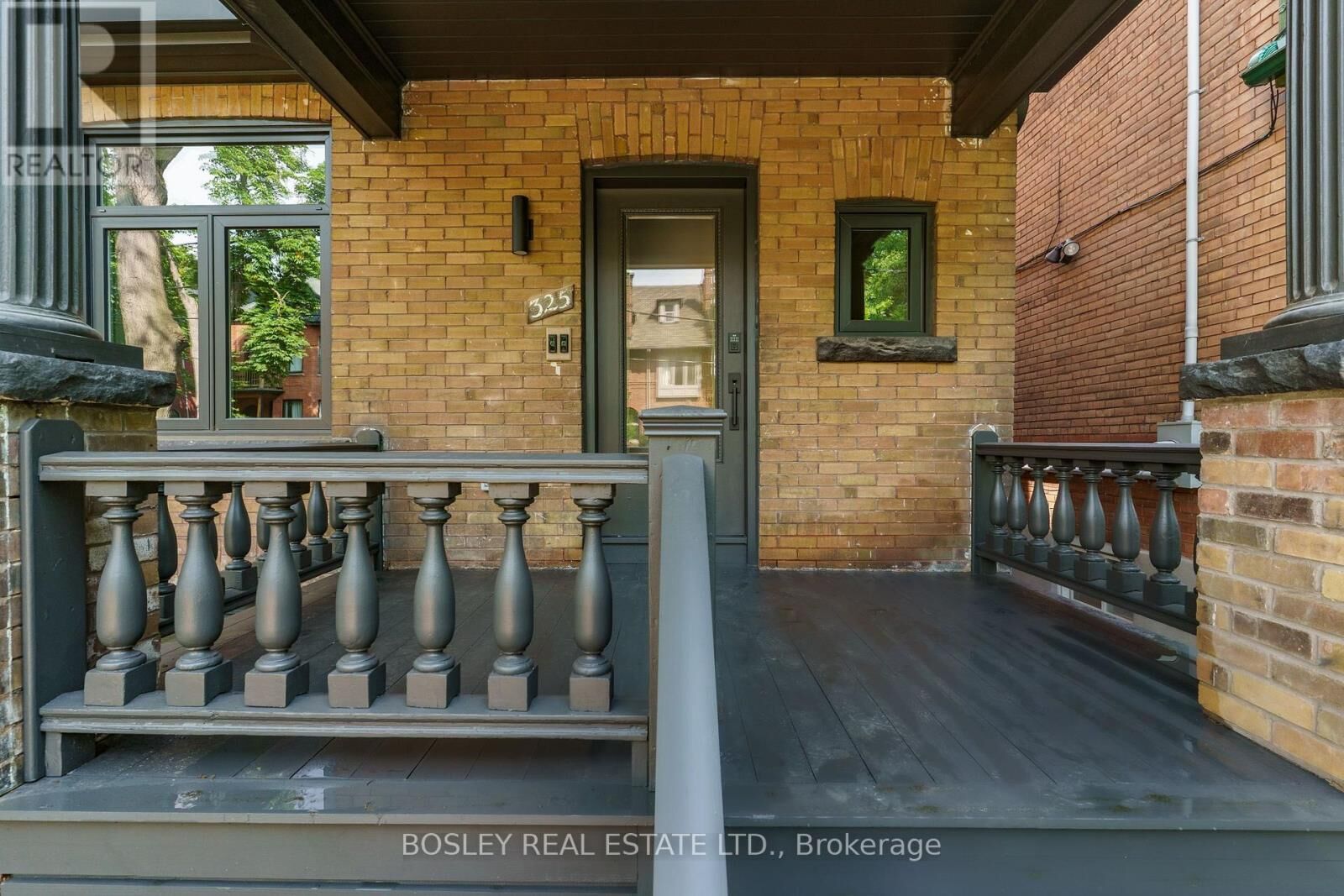 Property Photo:  325 Brunswick Avenue Main Floor  ON M5R 2Z1 