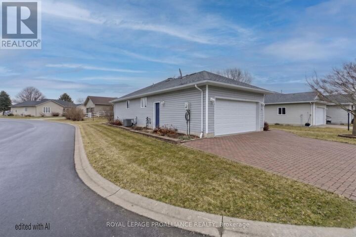 Property Photo:  94 Sandbanks Court  ON K0K 3L0 