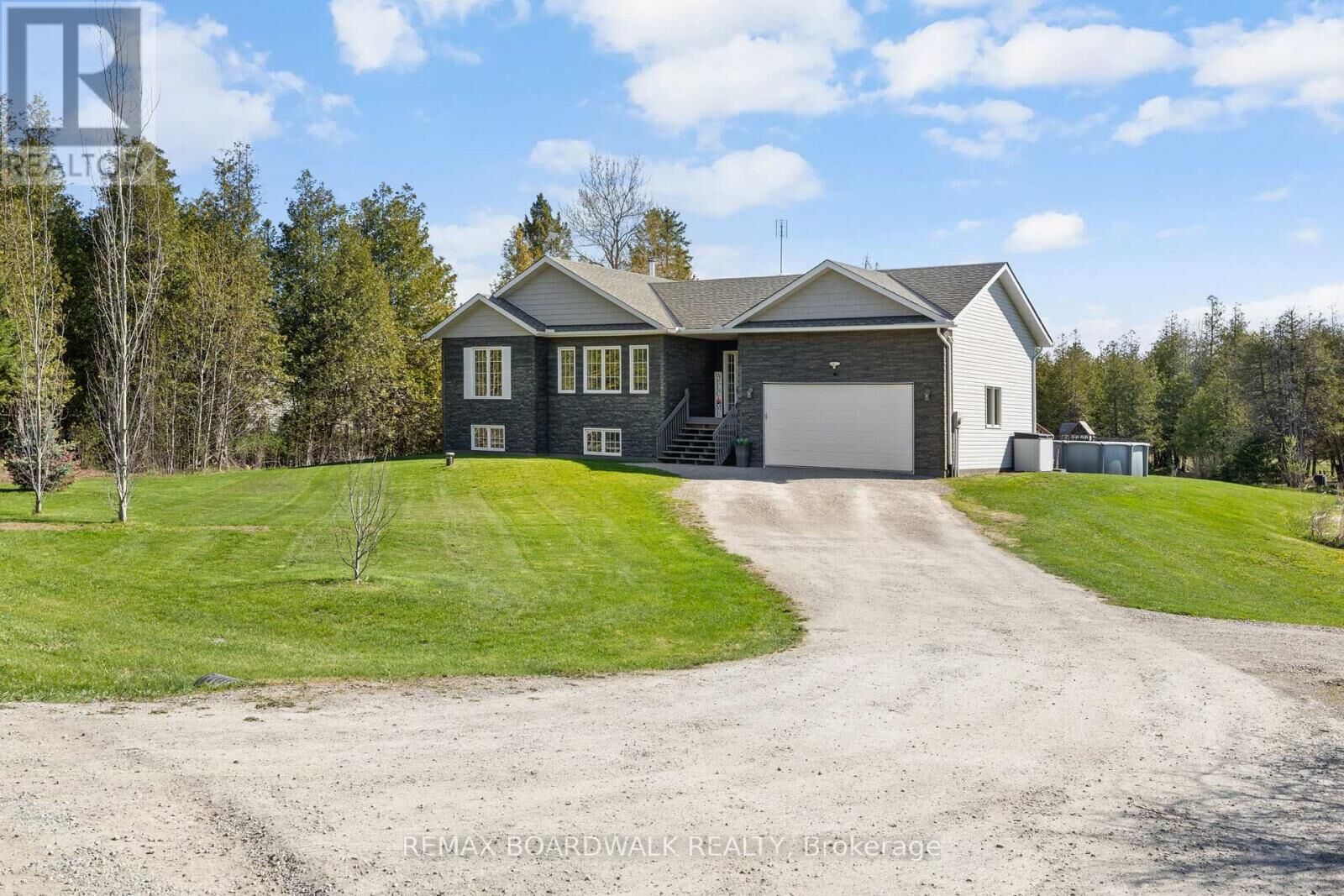 Property Photo:  661 Pinery Road  ON K7A 4S7 