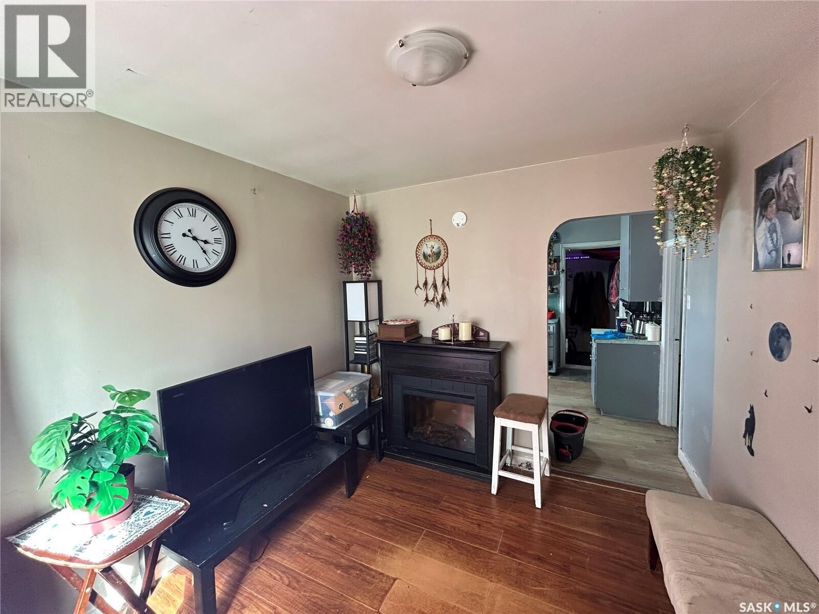 Property Photo:  1112 N Avenue S  SK S7M 2P8 