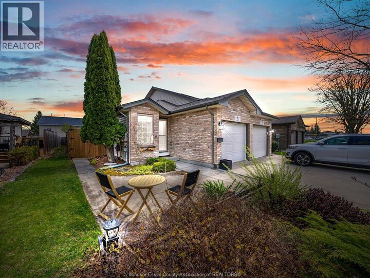 Property Photo:  21 Tofflemire Court  ON N9V 4E3 