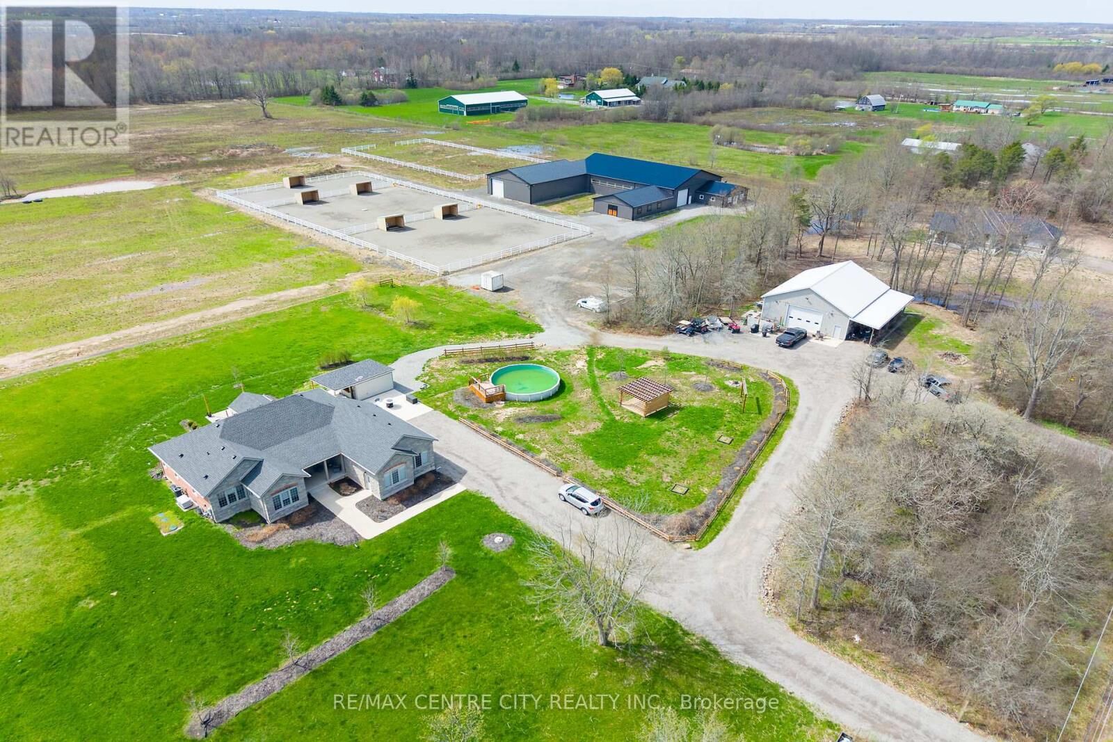 Property Photo:  2301 Townline Road  ON L0S 1S0 