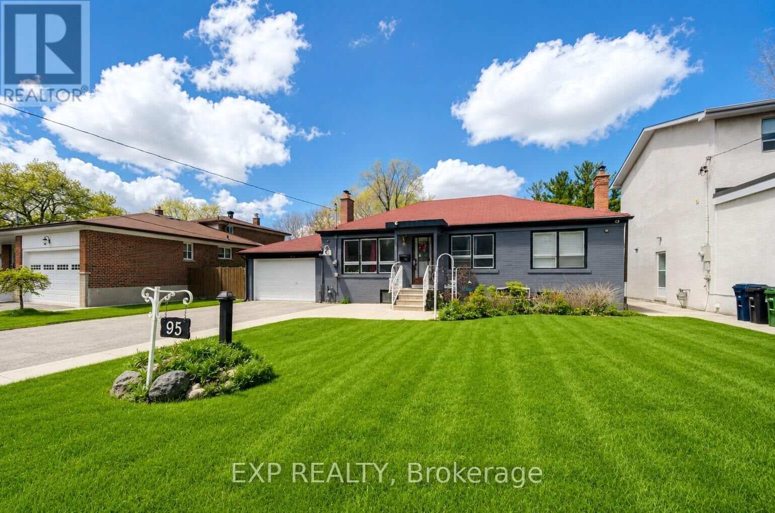Property Photo:  95 Reidmount Avenue East  ON M1S 1B6 