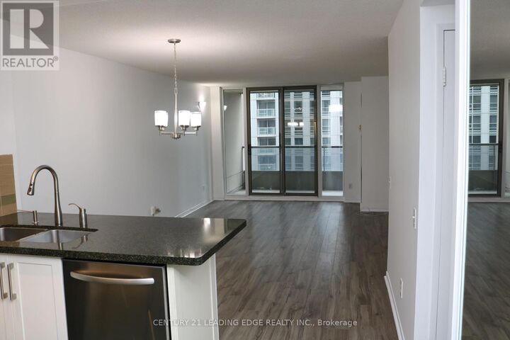 Property Photo:  750 Bay Street 1711  ON M5G 1N6 