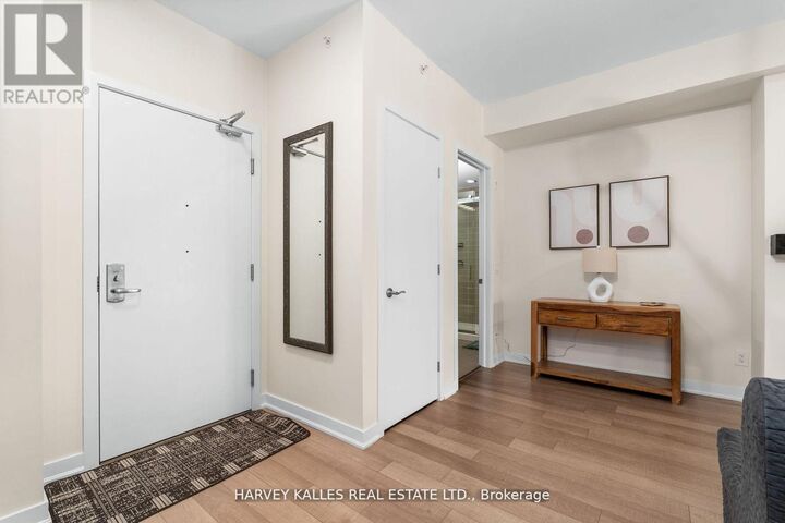 Property Photo:  40 Horseshoe Boulevard 416  ON L4M 4Y8 