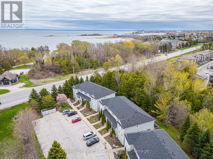 Property Photo:  9 Royalton Lane  ON L9Y 5K4 