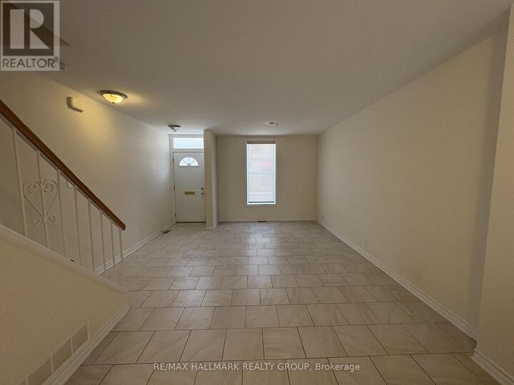 Property Photo:  238 Cumberland Street  ON K1N 7H5 