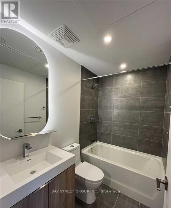 Property Photo:  15 Holmes Avenue 1305  ON M2N 0L4 