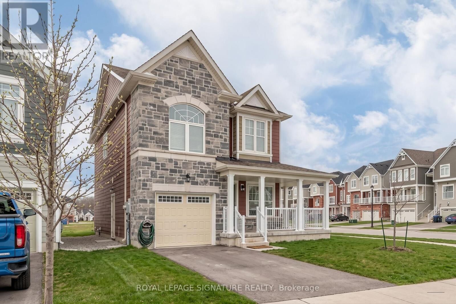 Property Photo:  1 Sandhill Crane Drive  ON L9Z 0J5 