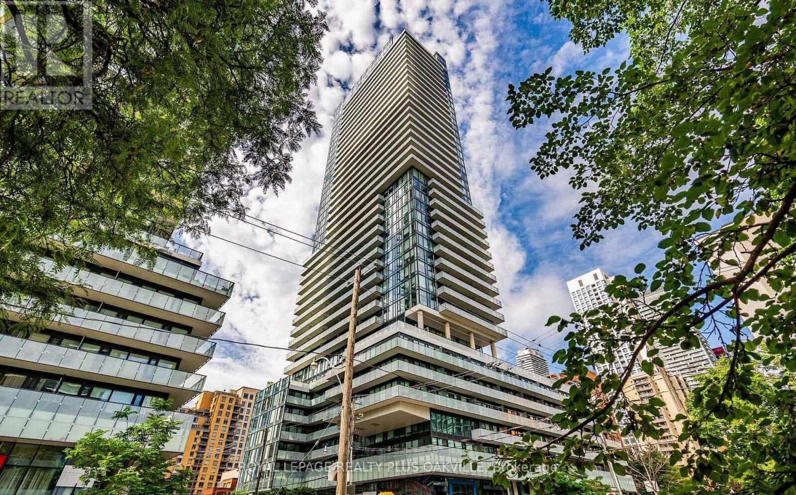 Property Photo:  161 Roehampton Avenue 1201  ON M4P 0C8 