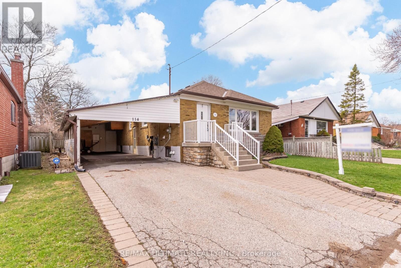 Property Photo:  114 Canlish Road  ON M1P 1S9 