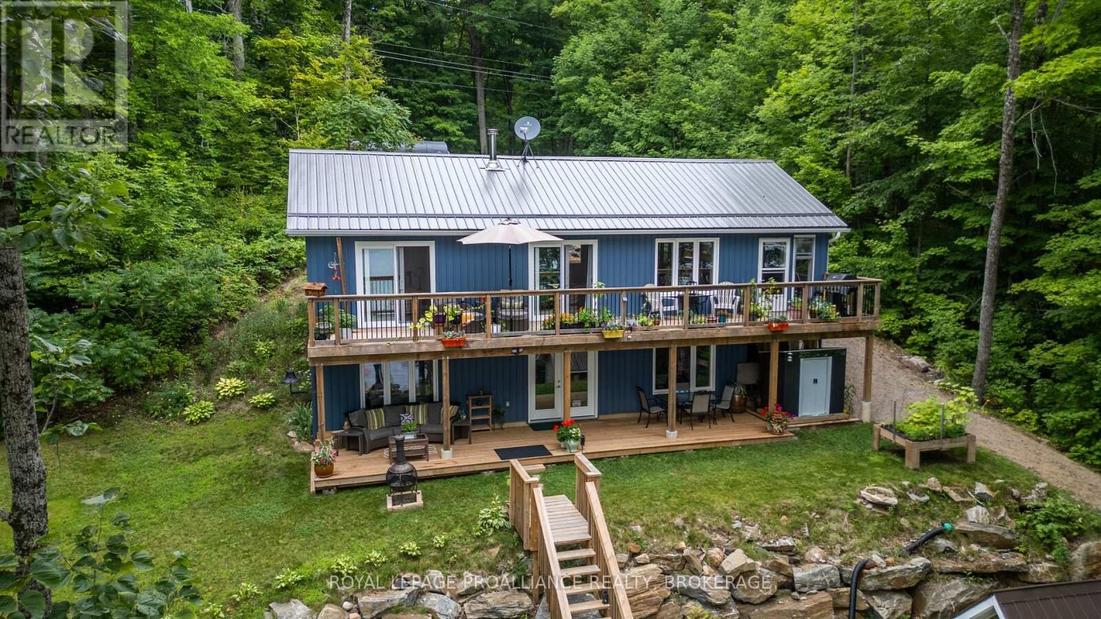 Property Photo:  1099 Almost Lane  ON K0H 1C0 