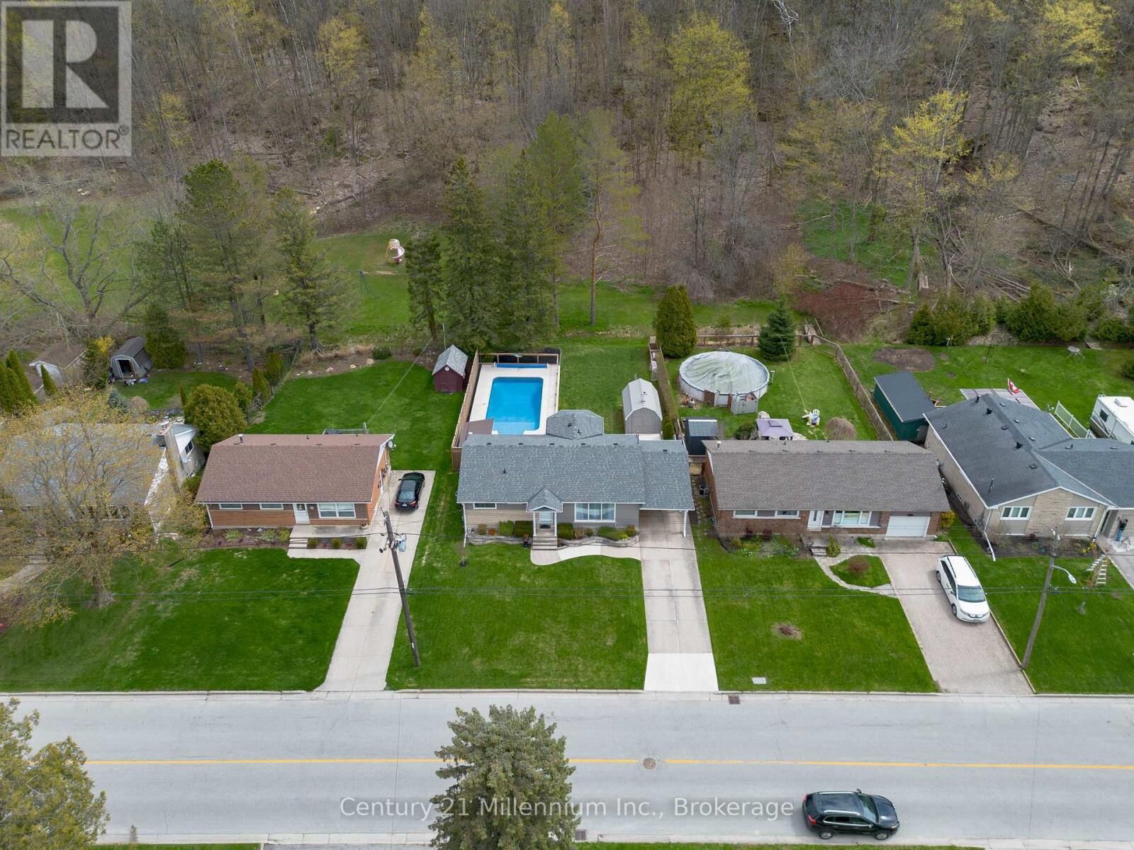 Property Photo: 181 7th Avenue East ON N4K 2W8