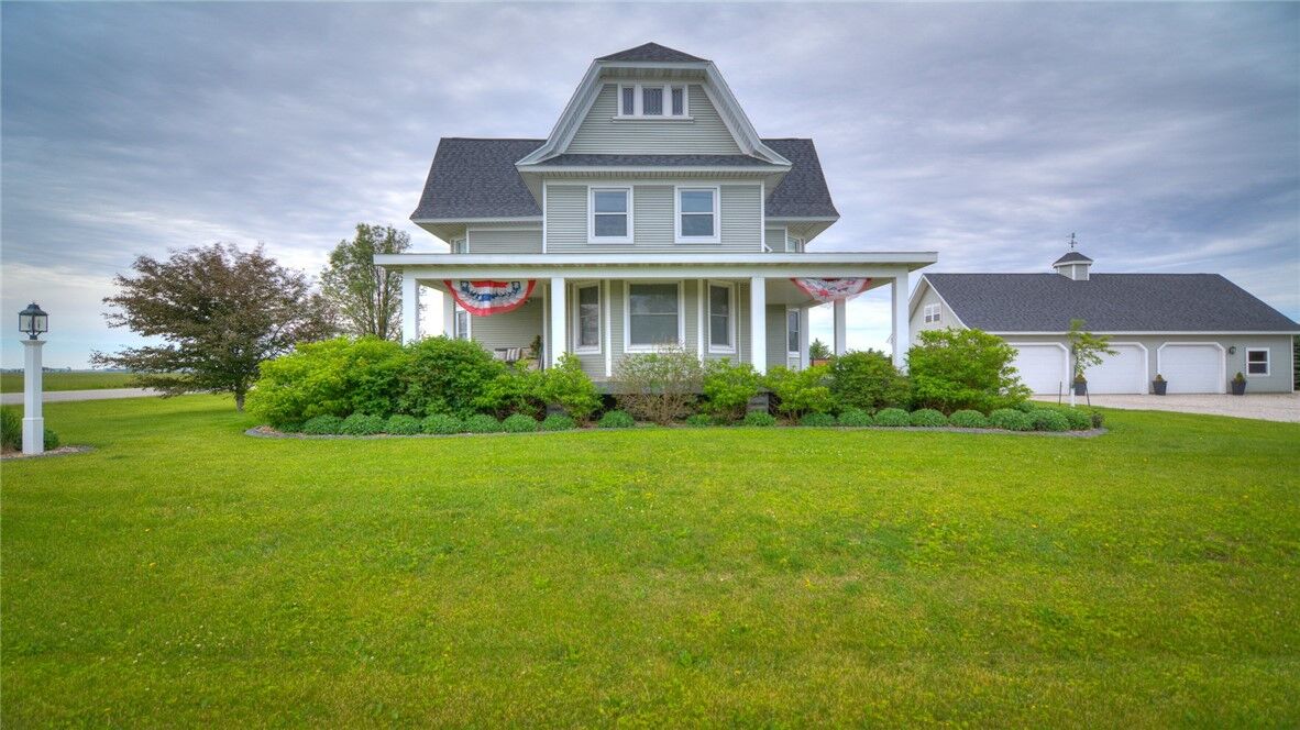 Property Photo:  2295 300th Street  IL 62543 