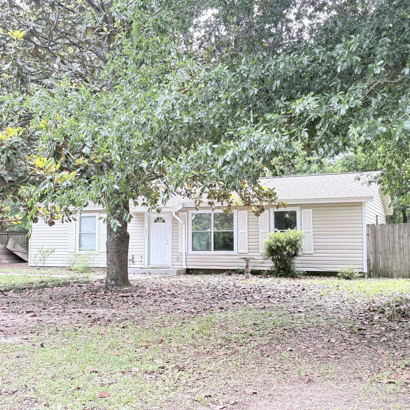 Property Photo:  1321 Sunshine Drive  FL 32539 