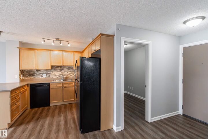 Property Photo:  4407 23 Street NW  AB T6T 0B6 