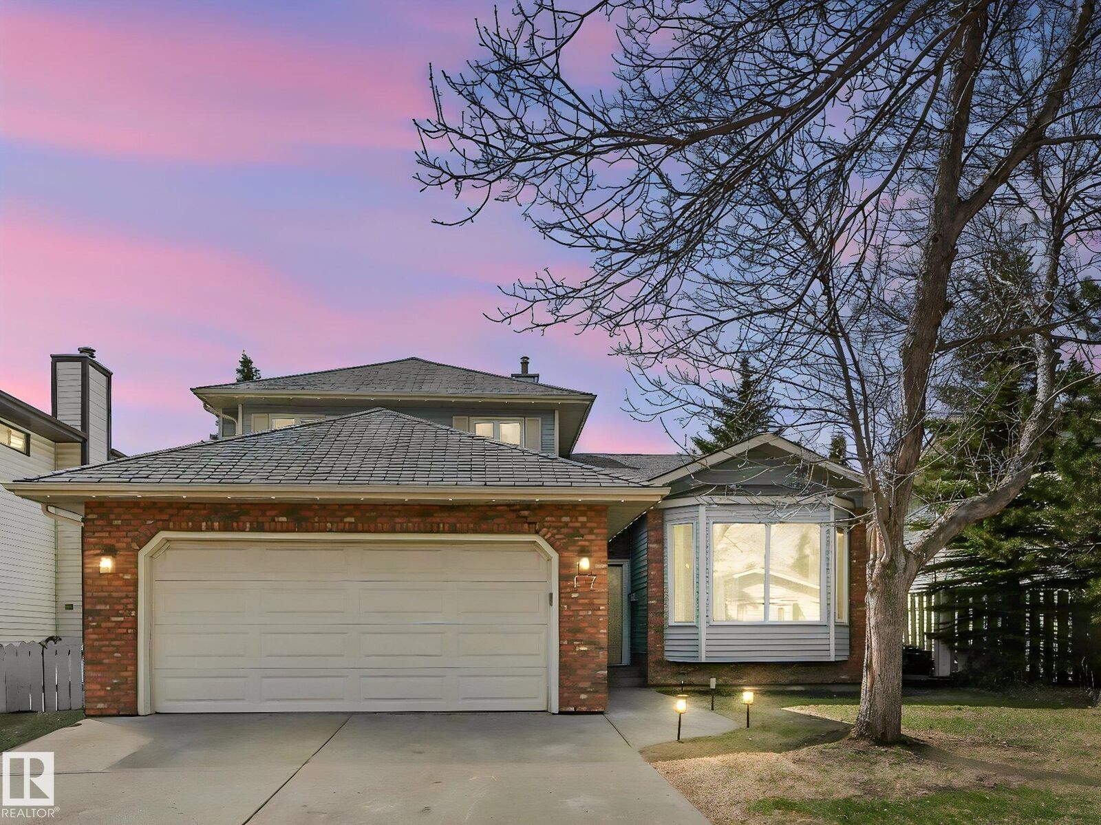 Property Photo:  17 Wild Rose Place  AB T8H 1H2 