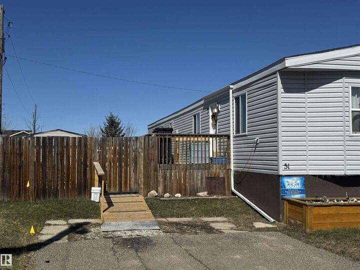 Property Photo:  51 Wildwood  AB T9M 1Z4 