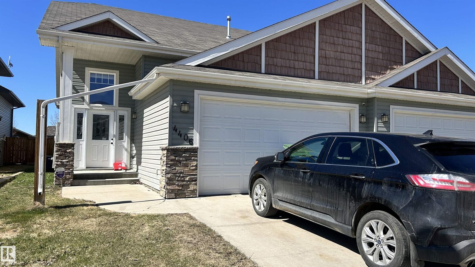 Property Photo:  4406 38 Street  AB T9N 0A9 