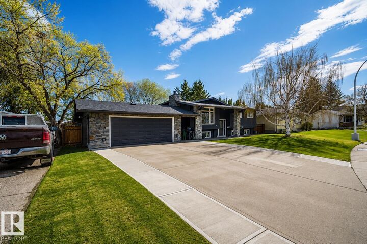 Property Photo:  126 Harrison Drive NW  AB T5A 2R4 