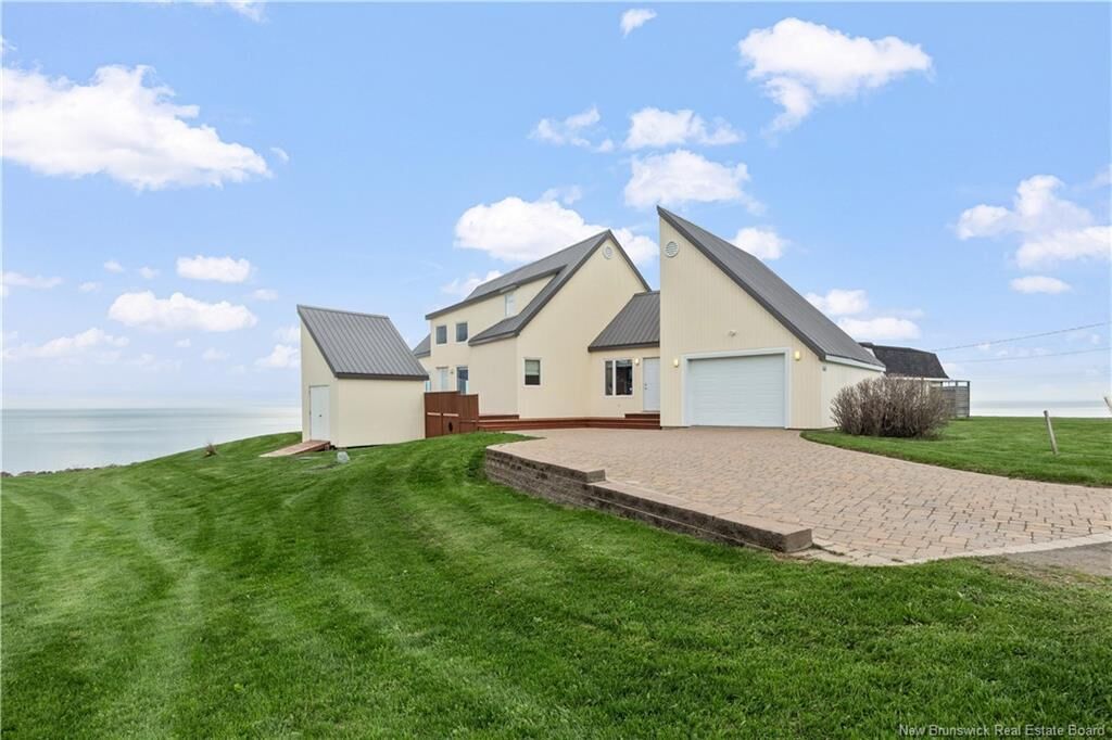 Property Photo:  1238 Des Hirondelles  NB E4N 1R7 